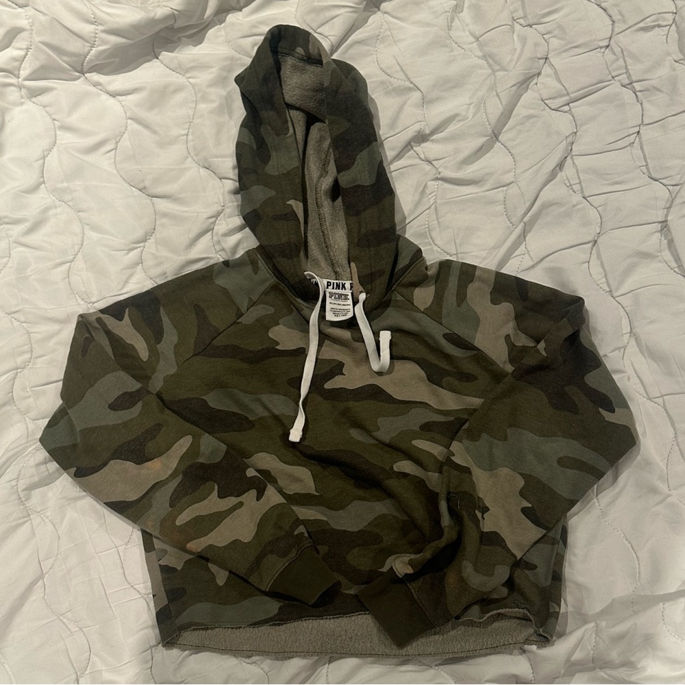 PINK Victoria’s Secret Camo Women’s Hoodie - Size XS - Cropped